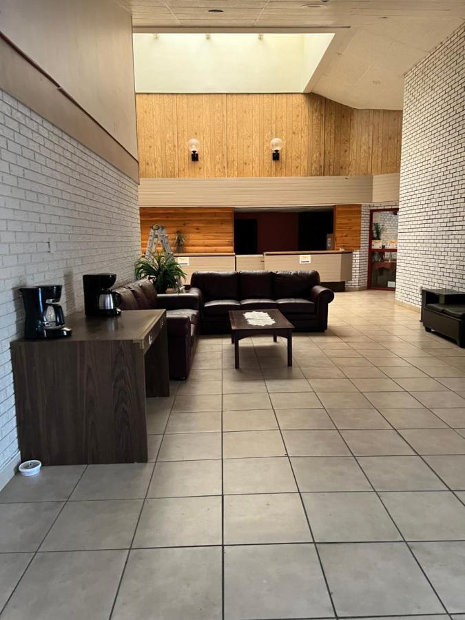 Lively Inn And Suites - Sudbury Naughton Luaran gambar