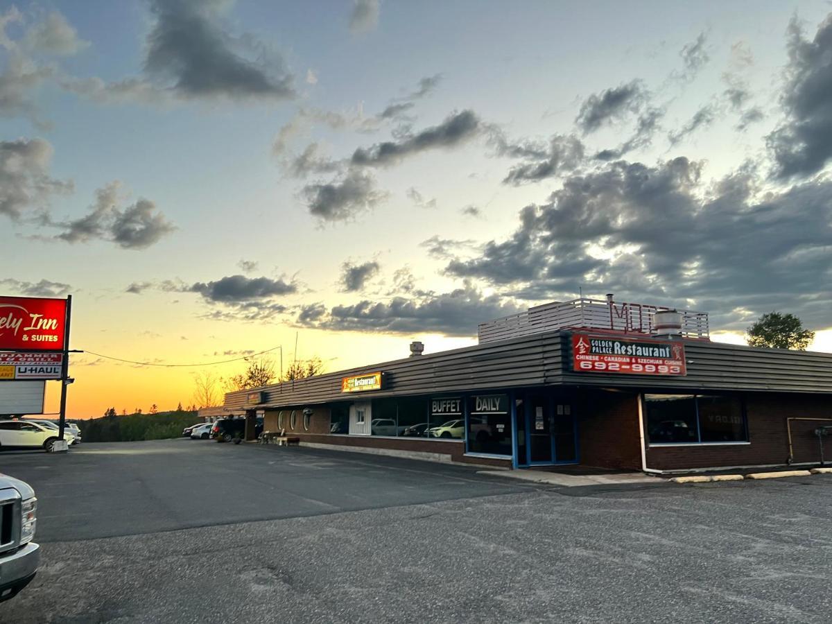 Lively Inn And Suites - Sudbury Naughton Luaran gambar