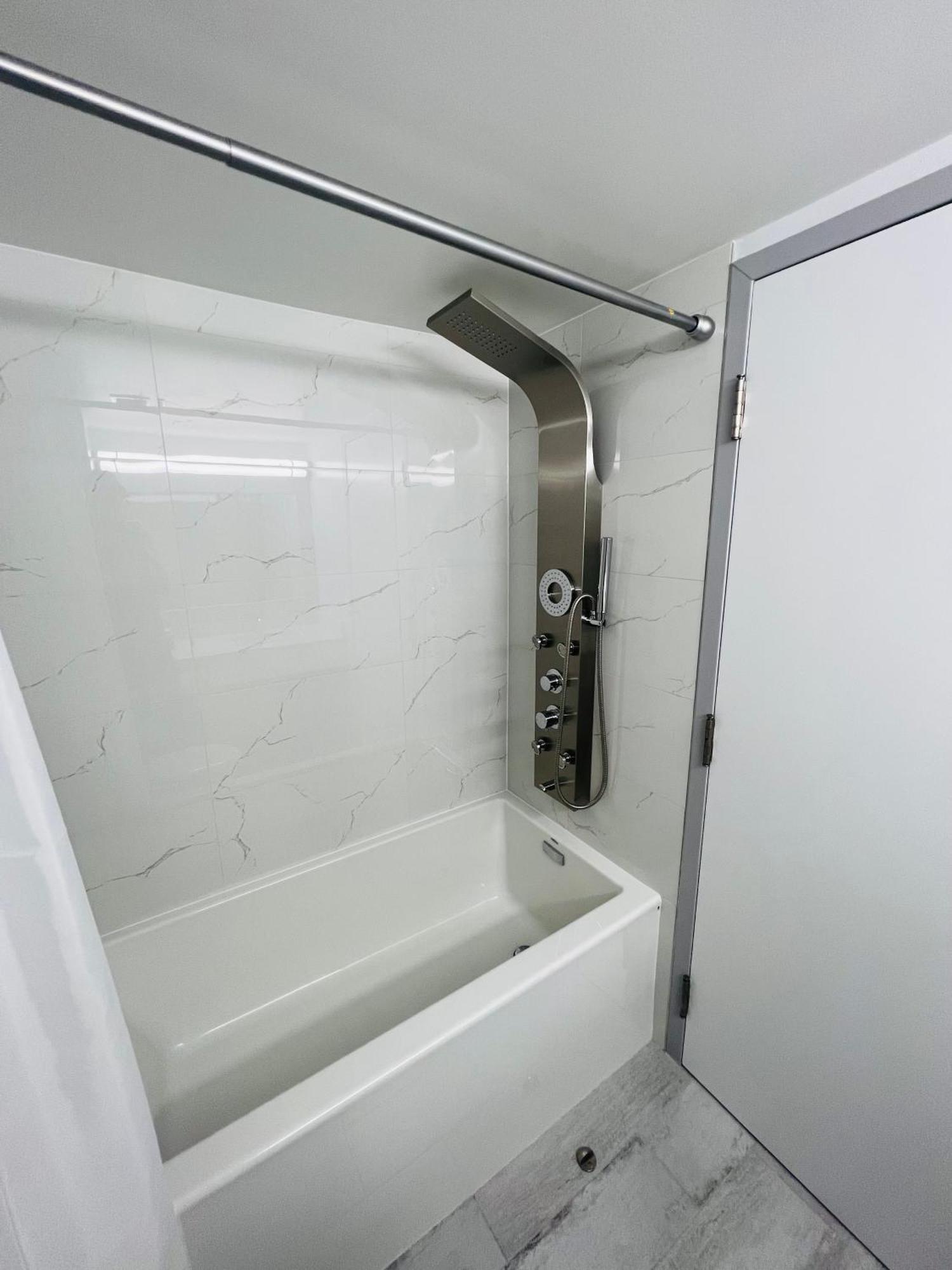 Lively Inn And Suites - Sudbury Naughton Luaran gambar